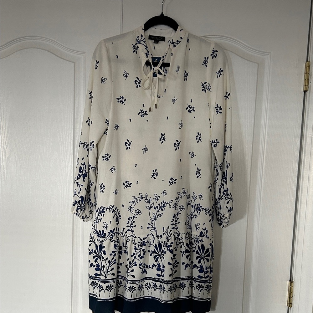 NWT Rachel Zoe Cream and Blue Long Sleeve Dress Size Small